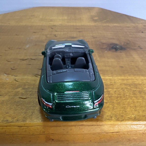 1998 MATCHBOX PORSCHE 911 CARRERA CABRIOLET CONVERTIBLE GREEN 1:64 DIECAST CAR - Picture 5 of 8